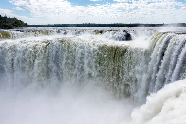 Närbild Majestätisk Kraftfull Ström Iguazu Falls — Stockfoto