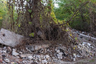 İnşaat atıklarının çevre kirliliği beton döşeme atıkları
