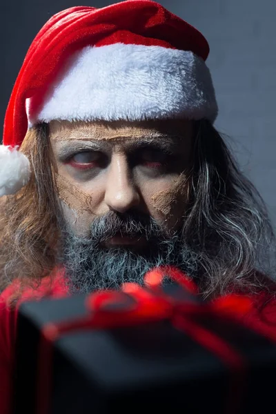 Χριστουγεννιάτικο Πορτρέτο Του Τρομακτικού Νεκρού Βασίλη Ζόμπι Πρωτοχρονιάτικη Ιδέα Τρόμου — Φωτογραφία Αρχείου