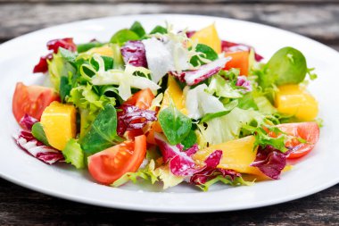 Taze sebze Mango karışık salata