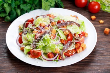 Hamsi taze sağlıklı klasik Sezar salatası