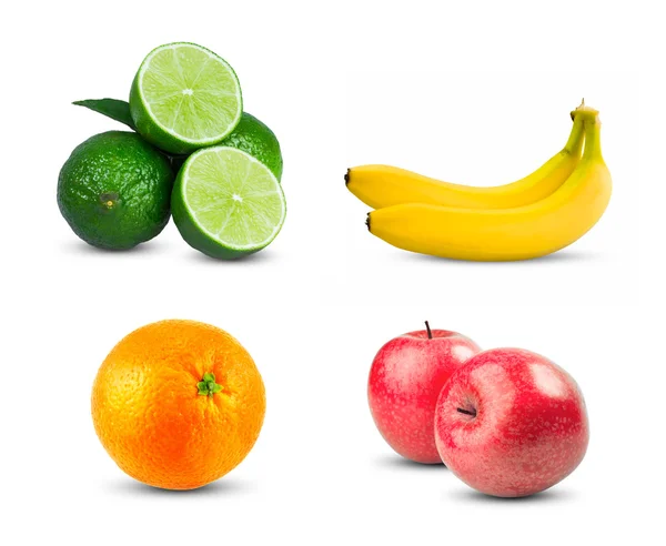 Piros alma diéta friss gyümölcs a vitaminok, a friss narancssárga gyümölcs, a két sárga banán és a szeletelt, friss lime elszigetelt fehér background — Stock Fotó
