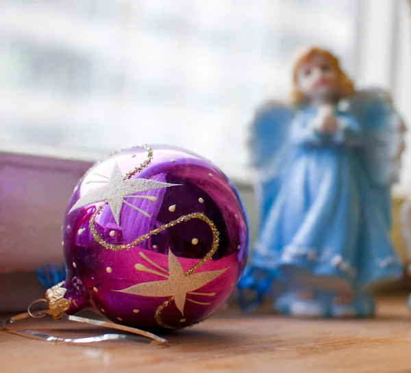 Noel dekoratif oyuncak top ve melek heykelcik