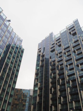 Londra 'nın rıhtım bölgesinde kendine özgü ve modern yüksek binalar