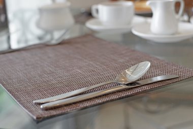 Gümüş kaşık çatal ve bıçak