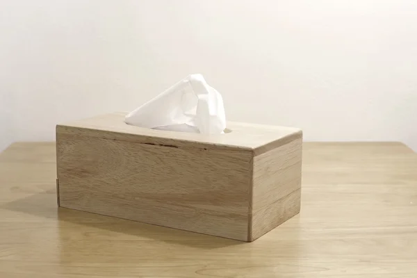 Papel tisú en caja de madera — Foto de Stock