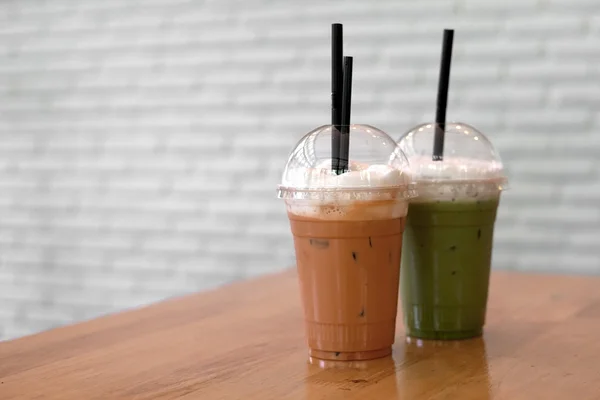 Teh susu dan teh hijau matcha smoothie — Stok Foto