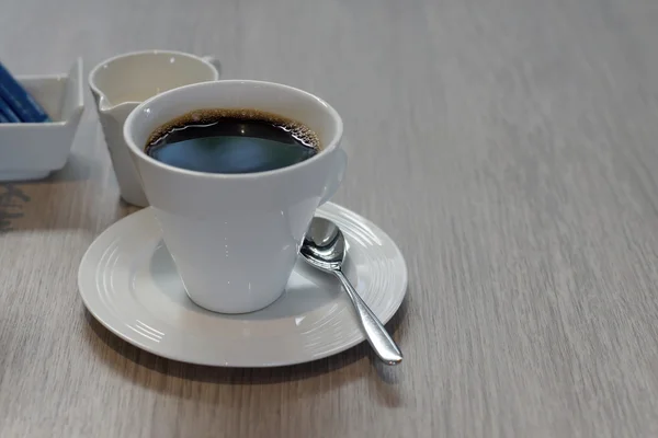 Tasse heißen Kaffee — Stockfoto