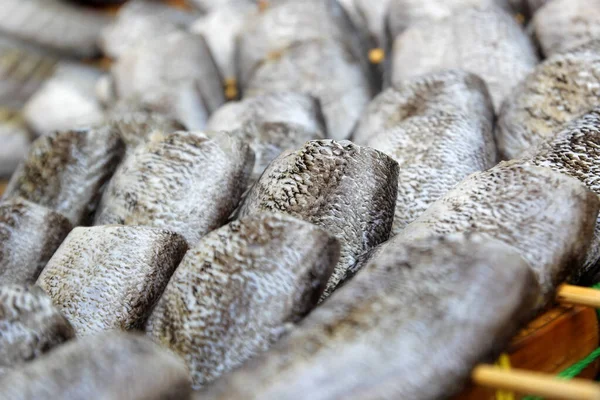 Nahaufnahme Von Getrocknetem Trichogaster Fisch Auf Dem Markt — Stockfoto