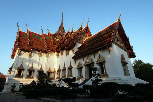 Padiglione nel tempio thai — Foto Stock