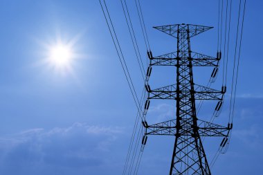 yüksek gerilim elektrik Kulesi silueti