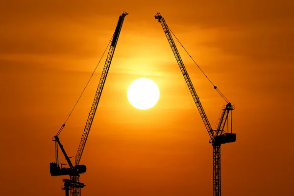 Silueta de la grúa de construcción —  Fotos de Stock