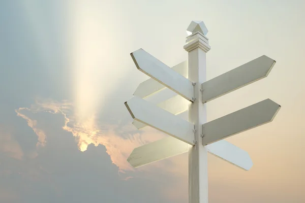 Signo de dirección con espacios en blanco para texto — Foto de Stock