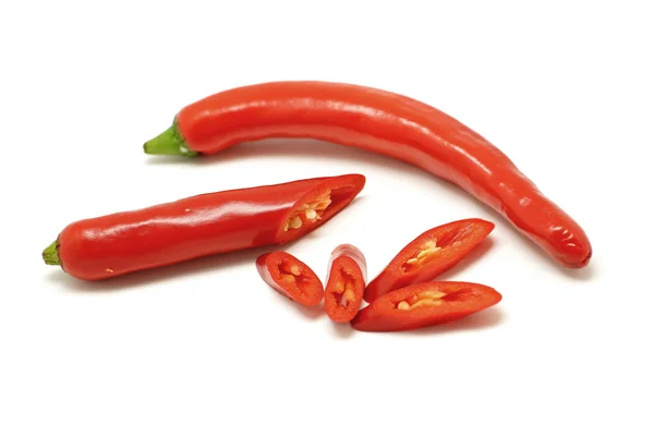 Peperoncino dolce rosso o peperone su sfondo bianco — Foto Stock