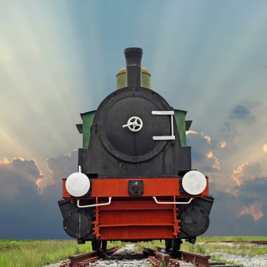 eski buhar motoru lokomotif tren güzel gökyüzü arka plan üzerinde