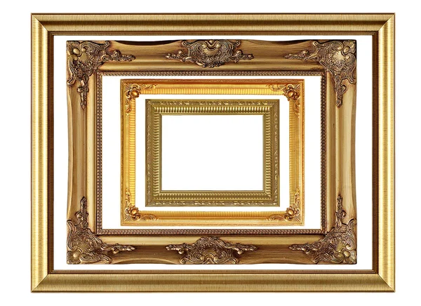 Moldura dourada antiga isolada no branco — Fotografia de Stock