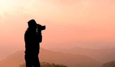 bulanık siluet fotoğrafçı fotoğraf çekmek 