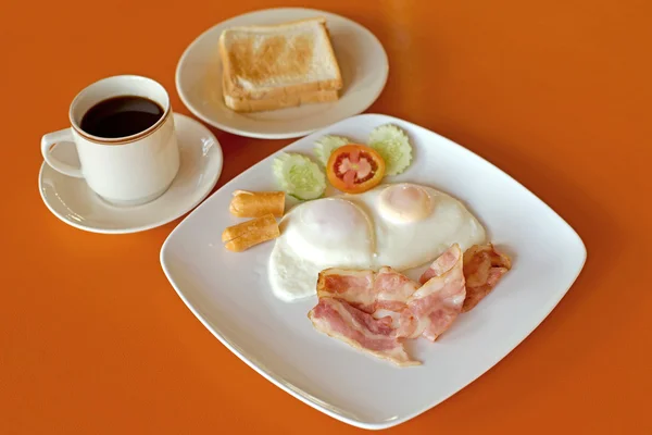 Breakfast meal with slice toast and coffee — Stock Photo, Image