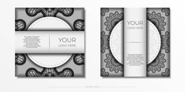 Soyut süslemeli klasik beyaz kartpostal hazırlama. Yazdırma tasarımı için vektör şablonu
