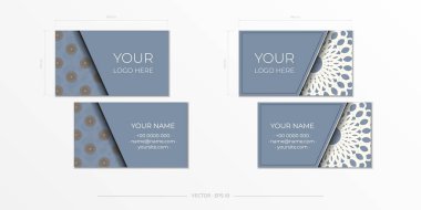 Lüks şablonları olan mavi kartvizit tasarımı. Klasik süslemeli şık kartvizitler..