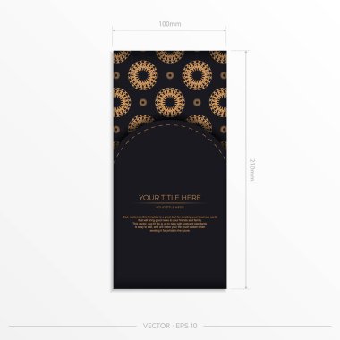 Klasik desenli davetiye kartı hazırlanıyor. Lüks Yunanca ile siyah renkli basılabilir tasarım kartpostal için şık vektör şablonu