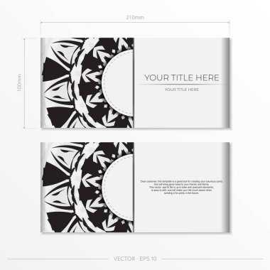 Siyah Desenli Beyaz Kartpostallar için Lüks Vektör Şablonu. Metin ve soyut süs için bir yer içeren bir davet hazırlanıyor.