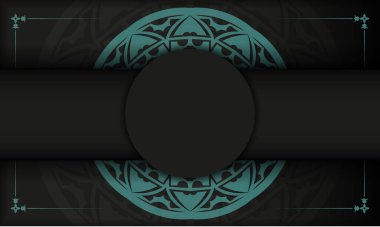 Soyut süslemeli, baskıya hazır kartpostal tasarımı. Yunan mavisi eski süslemeleri olan siyah arkaplan ve metin ve logon için yer.