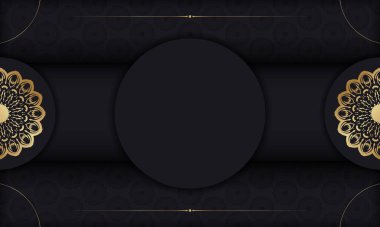 Lüks altın desenli ve logonun altında bir yeri olan siyah baner.