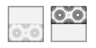 Siyah süslemeler ve metin için davetiye hazırlıyorum. Yazdırma tasarımı kartpostalları için şablon Mandalalı beyaz renkler.
