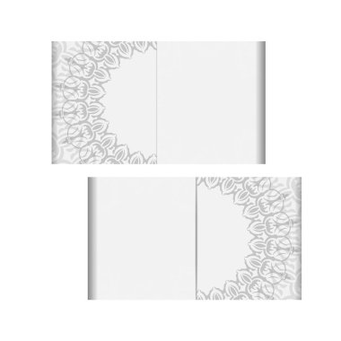 Metin ve klasik süsler için davetiye hazırlıyorum. Yazdırma kartpostalı için vektör şablonu Mandala süslemeli beyaz renkler.