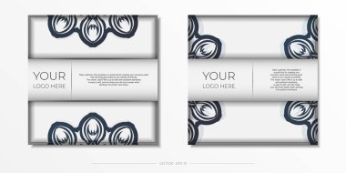 Baskı tasarımı için şık bir şablon. Lüks süslemeli beyaz renk. Yunan desenli davet kartının vektör hazırlığı.