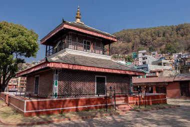 Rana Ujeshwori Bhagwati tapınağı Palpa, Nepal 'deki Tansen Durbar meydanında bulunuyor ve tanrıça Bhagwati' ye bir adak olarak Ujir Singh Thapa tarafından inşa edildi.. 