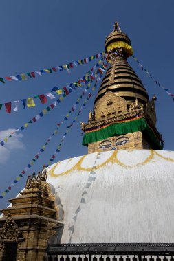 Maymun Tapınağı olarak da bilinen Swayambhunath, Nepal Katmandu 'nun kalbinde yer almaktadır ve UNESCO tarafından Dünya Mirası ilan edilmiştir.