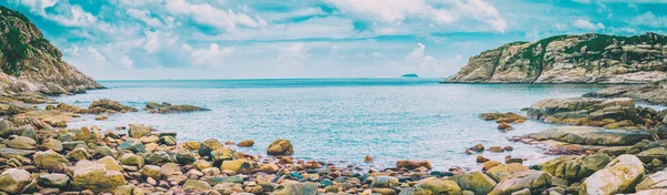 Panorama da costa em verão — Fotografia de Stock