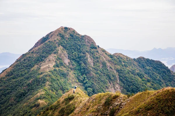 Randonneurs Marchant Long Sentier Pédestre Sur Les Montagnes Sai Kung — Photo