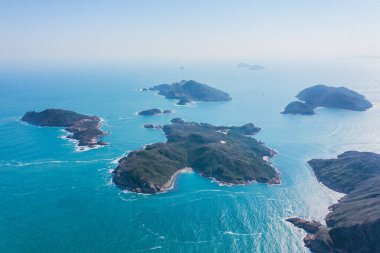 Long Island Rezervuarı 'nın yanındaki ada Sai Kung, Hong Kong' da ünlü tatil yeri.