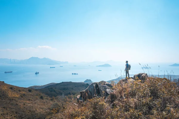 Sırt Çantalı Gezgin Lantau Adası Hong Kong Açık Hava Gündüz — Stok fotoğraf