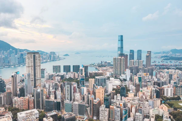 Hong Kong Kowloon Şehir Merkezinin Destansı Hava Görüntüsü Gündüz Vakti — Stok fotoğraf