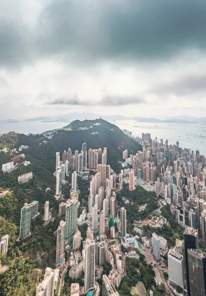 香港の高層ビルの街並み — ストック写真