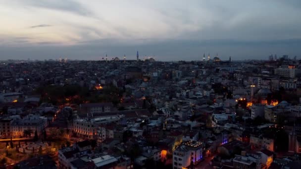 이스탄불 모스크 이스탄불의 랜드마크 날아가는 비행기 — 비디오