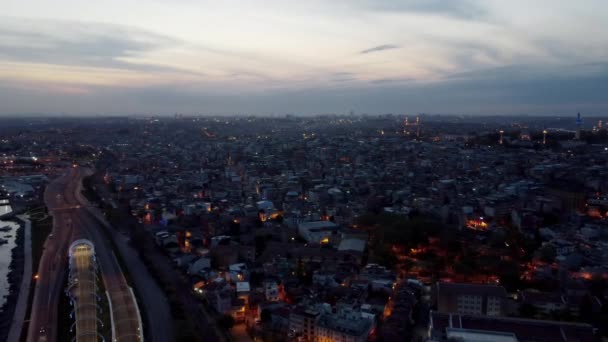 이스탄불 모스크 이스탄불의 랜드마크 날아가는 비행기 — 비디오