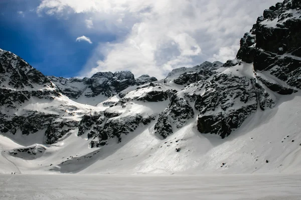 Neve nas montanhas polonesas — Fotografia de Stock