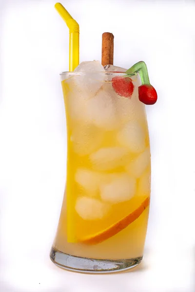 Cocktail Bello Gustoso Bicchiere Trasparente Con Decorazione — Foto Stock