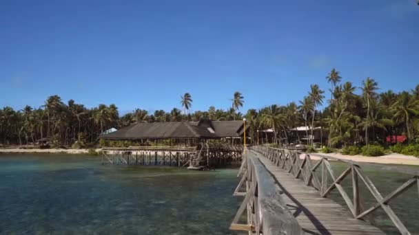 Boardwalk in ocean in front of tropical island - Siargao Island, Philippines — Stock Video