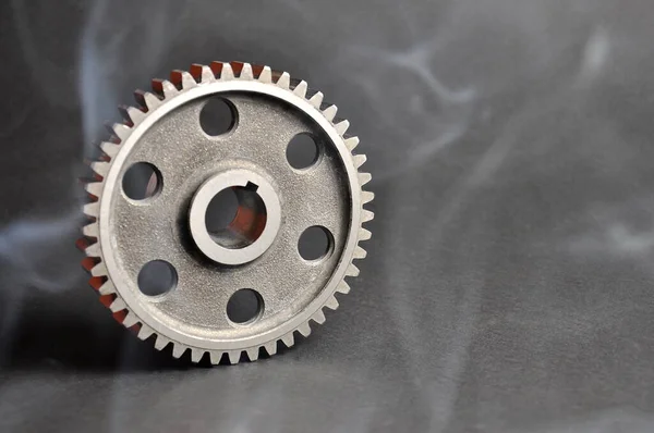 Componente Mecánico Cogwheel Sobre Fondo Oscuro Piezas Repuesto — Foto de Stock