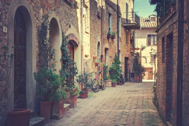 İtalyan eski şehir Toskana İtalya sokakta
