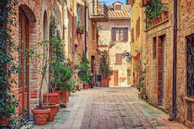 Eski şehir Toskana İtalya sokakta