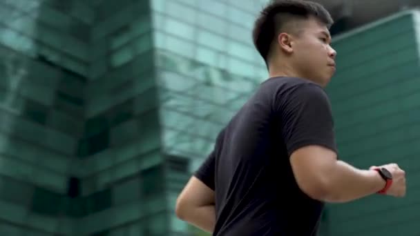 Putrajaya Malaysia Oktober 2020 Ung Man Sprang Fritt Offentliga Platser — Stockvideo