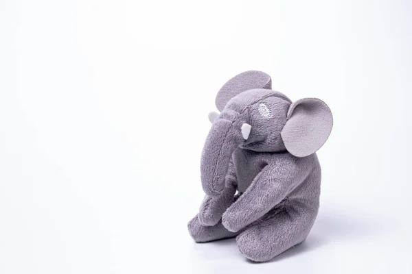 Pequenos Brinquedos Macios Elefante Isolados Fundo Branco Espaço Cópia — Fotografia de Stock