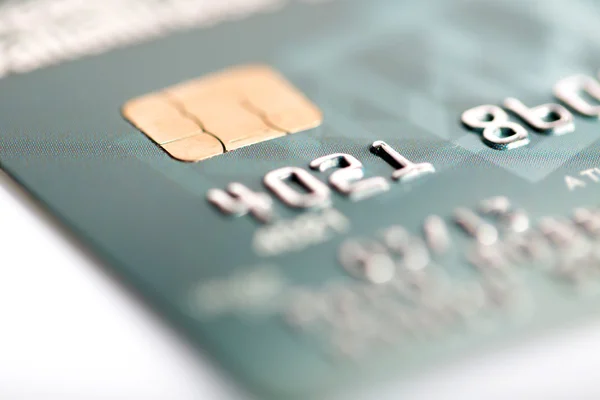 Kreditkort på en vit bakgrund — Stockfoto